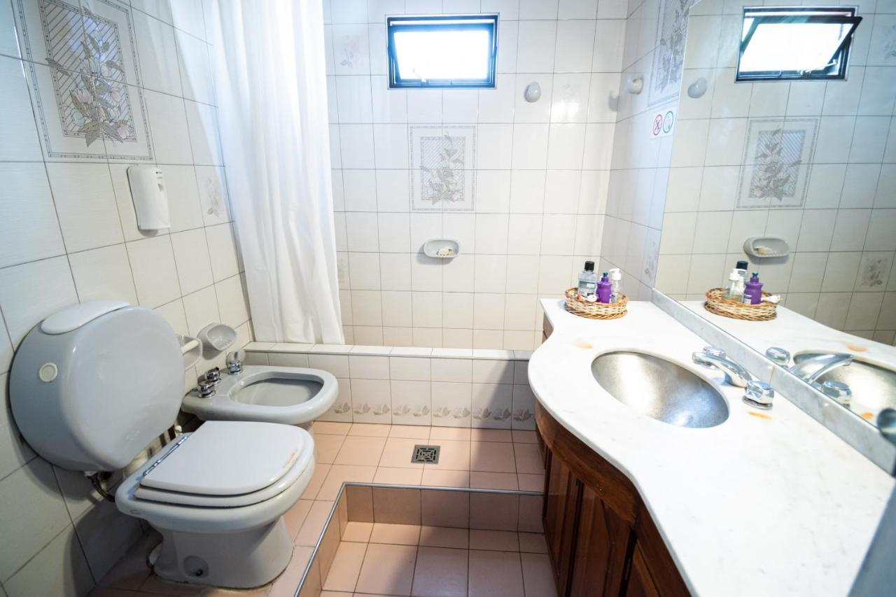 Fuxia House Hostel メンドーサ エクステリア 写真