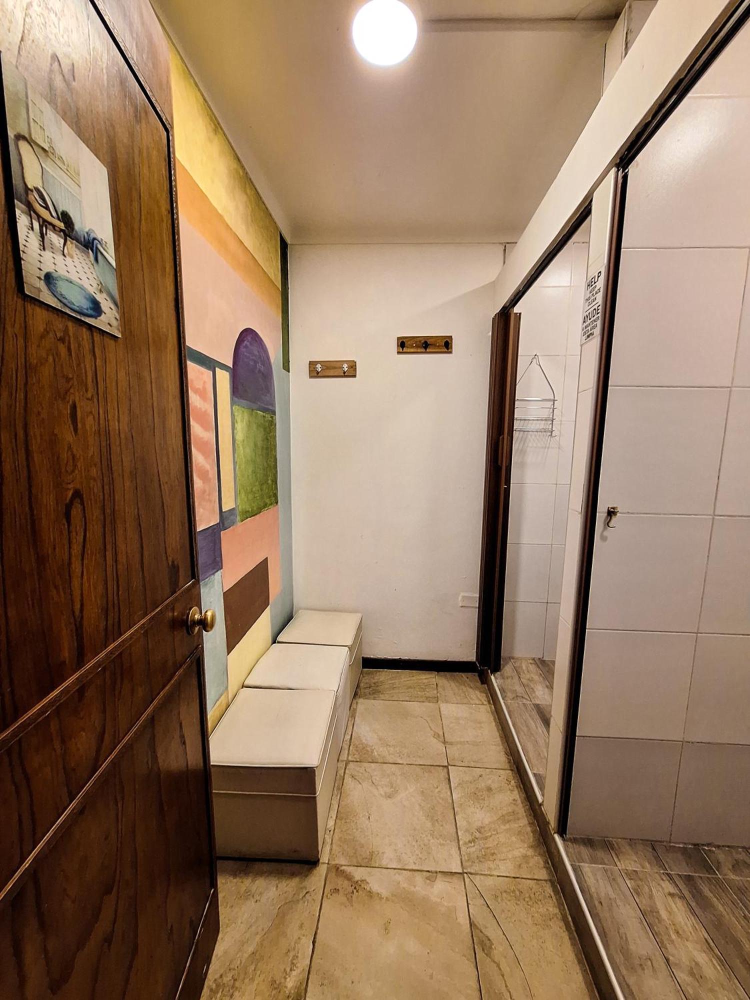 Fuxia House Hostel メンドーサ エクステリア 写真