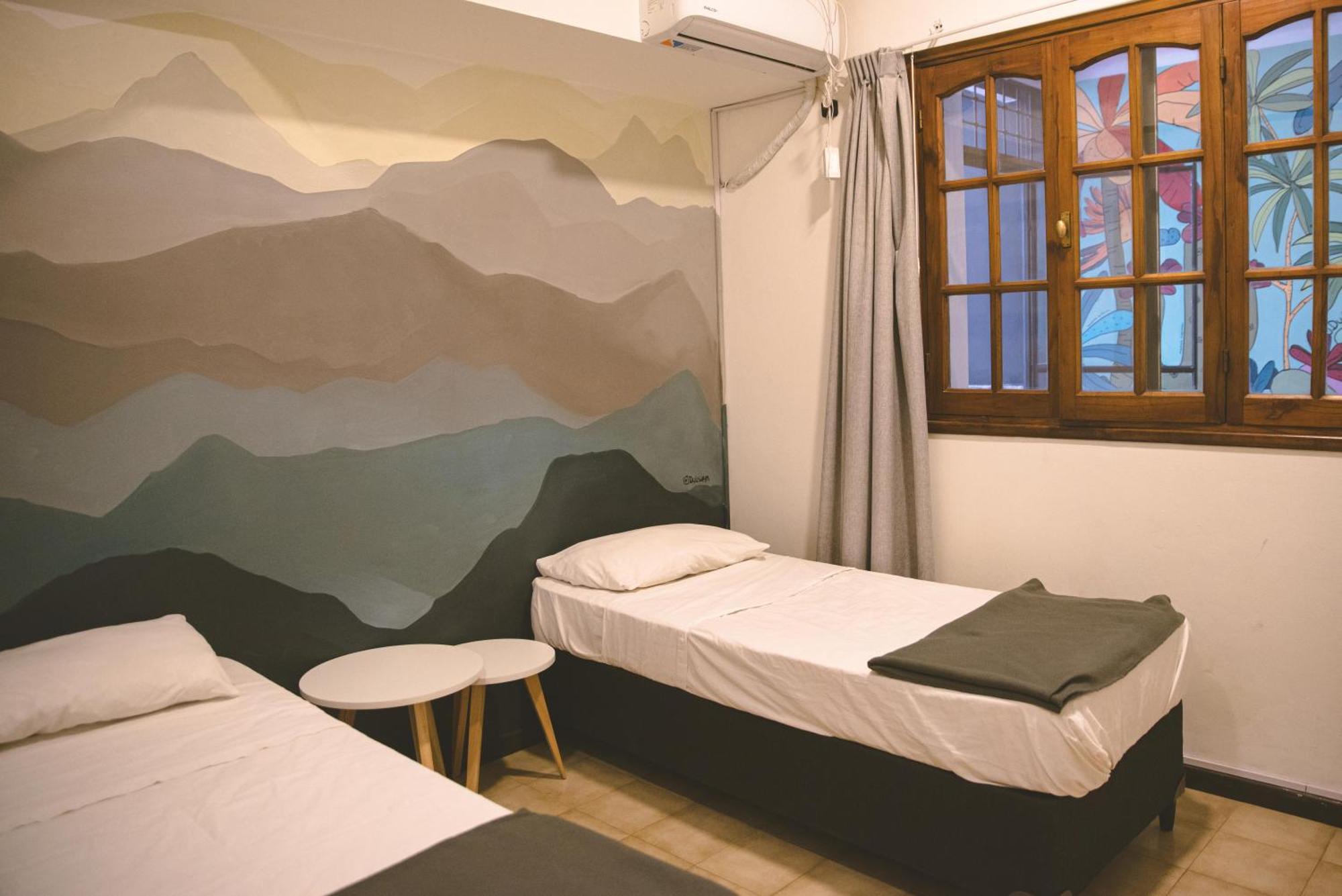 Fuxia House Hostel メンドーサ エクステリア 写真